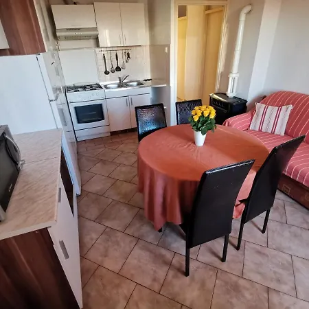 Apartment Apartman Mare Pula